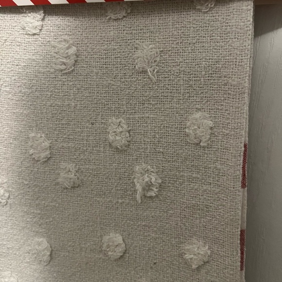 Jillian Harris x Canvas Holiday Reversible Table Runner - Picture 2 of 3